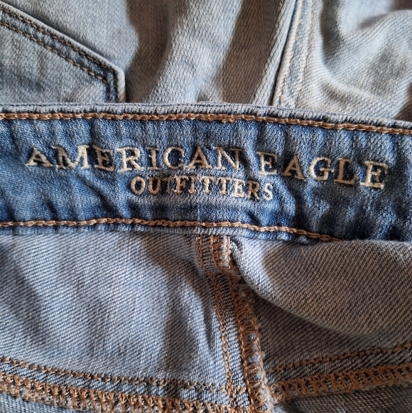 American Eagle distressed jean shorts s - Picture 5 of 6